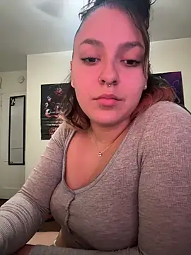 Snapshot of babykalirose chatting on March 2026 08:33:02 AM babykalirose online show from March 2026 08:33:02 AM