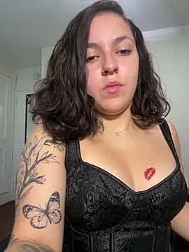 Snapshot of babykalirose chatting on May 2026 12:49:01 AM babykalirose online show from May 2026 12:49:01 AM