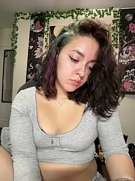 Snapshot of babykalirose chatting on June 2026 12:23:01 AM babykalirose online show from June 2026 12:23:01 AM