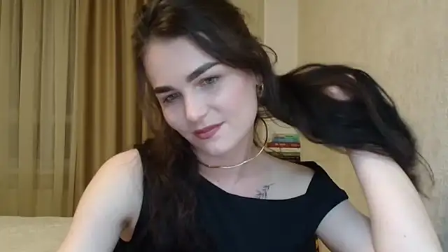 Silviaa a online show from March 2026 06:03:02 PM