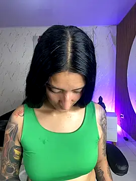 Scaarlettfox online show from November 2025 06:41:02 PM