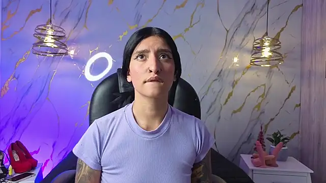 Scaarlettfox online show from March 2026 07:08:02 PM