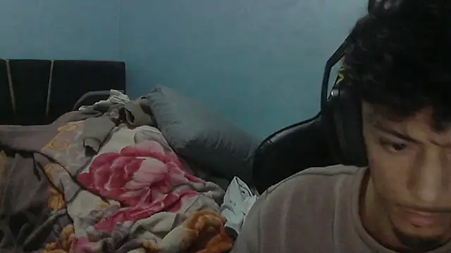 Snapshot of Dark_DesireX chatting on May 2026 07:44:01 PM Dark DesireX online show from May 2026 07:44:01 PM