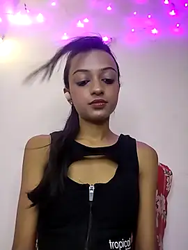 Your-Kitkat online show from November 2025 06:52:02 PM