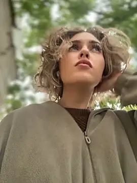 KellyKeler online show from October 2025 01:01:01 PM