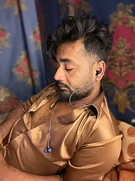 Munny6677 online show from March 2026 07:32:01 PM