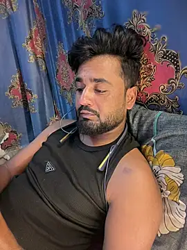 Munny6677 online show from March 2026 09:25:01 PM