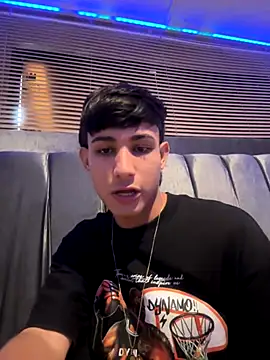 cody fox10 online show from November 2025 07:35:01 PM