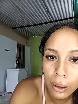 Fernanda30 online show from April 2026 01:16:01 PM