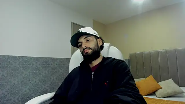 Snapshot of Ryan_Jackson_ chatting on September 2025 01:06:01 AM Ryan Jackson  online show from September 2025 01:06:01 AM