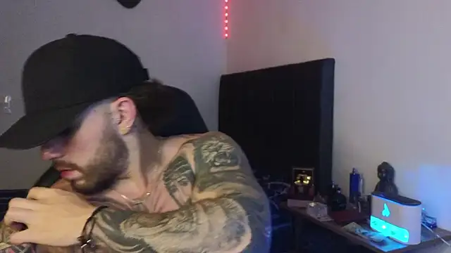 Ades Lowe online show from February 2026 07:03:02 AM