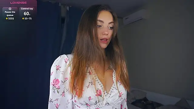 LoraDavi online show from October 2025 07:08:01 AM