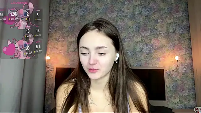 Snapshot of LoraDavi chatting on April 2026 07:56:01 AM LoraDavi online show from April 2026 07:56:01 AM