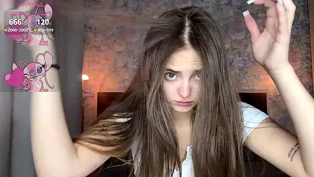 Snapshot of LoraDavi chatting on April 2026 07:25:02 AM LoraDavi online show from April 2026 07:25:02 AM