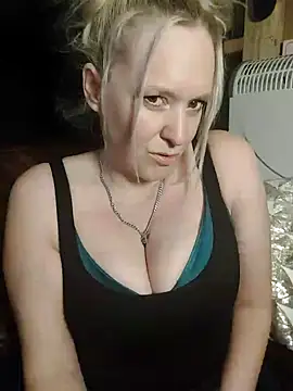 Bouncy-Bella28X online show from October 2025 07:41:01 AM