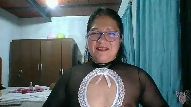 Snapshot of scarlett_widow_ chatting on September 2025 03:19:02 AM scarlett widow  online show from September 2025 03:19:02 AM