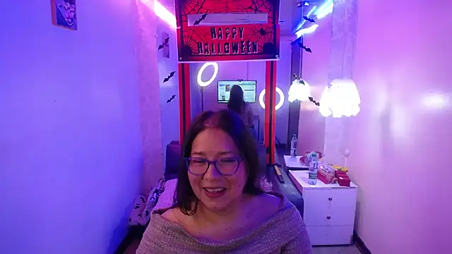 Snapshot of scarlett_widow_ chatting on October 2025 02:45:02 AM scarlett widow  online show from October 2025 02:45:02 AM