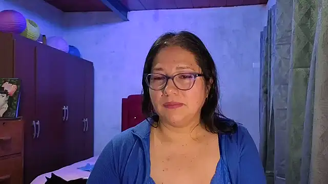 scarlett widow  online show from December 2025 03:46:02 AM