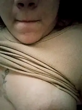 Mari29patty online show from October 2025 08:37:02 PM