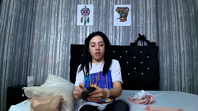 Alicee Moonn online show from October 2025 08:40:02 PM