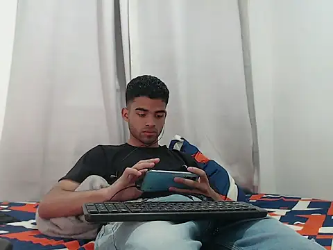 camillo beischel  online show from September 2025 06:08:02 PM