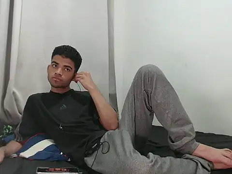 camillo beischel  online show from September 2025 06:22:02 PM