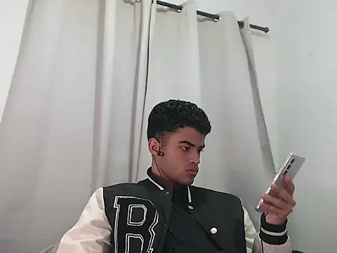 camillo beischel  online show from September 2025 07:41:01 PM