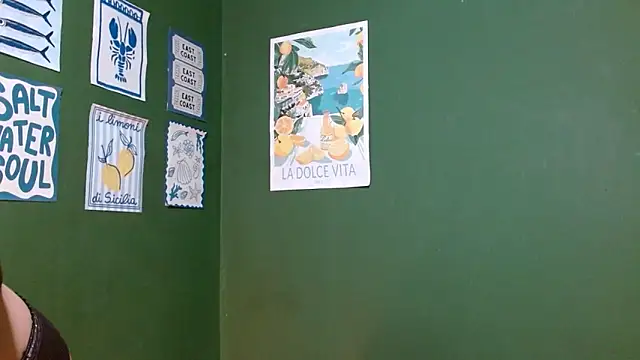 Roxiehood online show from February 2026 02:53:01 AM