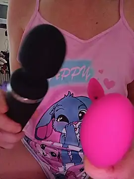 Snapshot of Hottiesophie chatting on July 2026 05:30:01 PM Hottiesophie online show from July 2026 05:30:01 PM