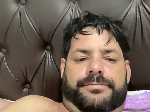 Snapshot of Almir10 chatting on May 2026 11:24:02 PM Almir10 online show from May 2026 11:24:02 PM