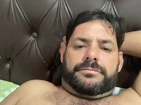 Snapshot of Almir10 chatting on May 2026 11:24:01 PM Almir10 online show from May 2026 11:24:01 PM