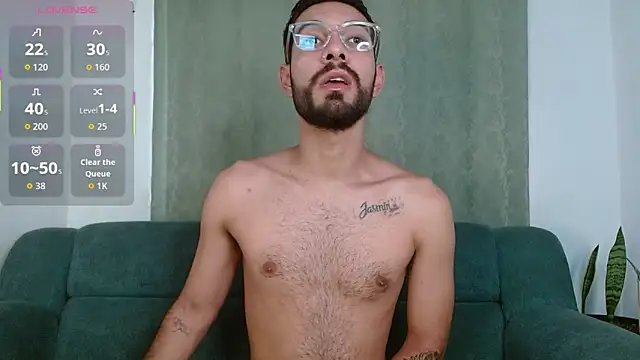 ReyPablo1 online show from September 2025 09:39:02 PM