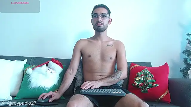 ReyPablo1 online show from December 2025 09:21:02 PM