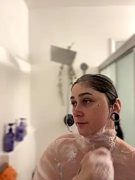 Alix Valentine online show from October 2025 04:07:02 PM