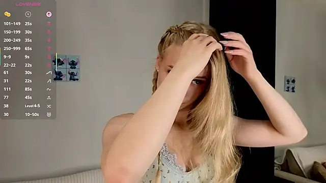 Snapshot of Emma_Frosty chatting on July 2026 11:41:01 PM Emma Frosty online show from July 2026 11:41:01 PM