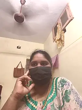 Villageanuty online show from November 2025 12:27:02 PM