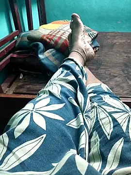 Villageanuty online show from March 2026 05:52:02 PM