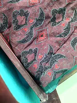 Villageanuty online show from April 2026 12:39:01 PM