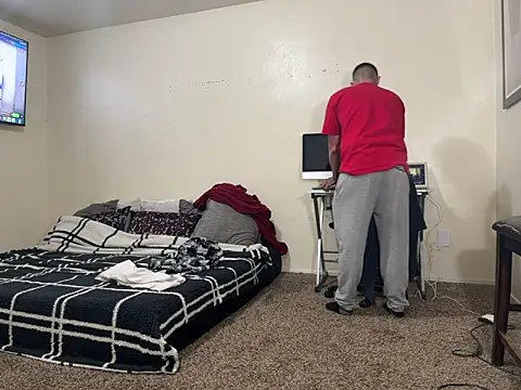 bubblebuttslut95 online show from April 2026 06:33:01 AM