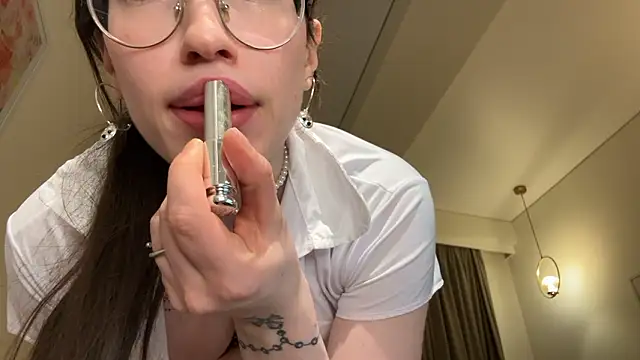 Snapshot of Kelly_Berry__ chatting on March 2026 06:04:02 PM Kelly Berry online show from March 2026 06:04:02 PM