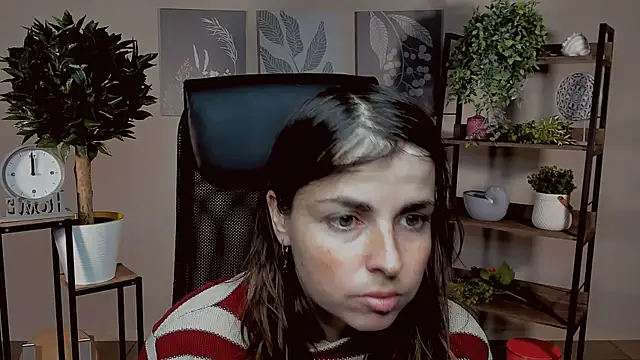 MartaEdams online show from November 2025 06:12:01 AM