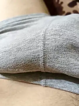 andrei232342 online show from October 2025 06:43:01 PM