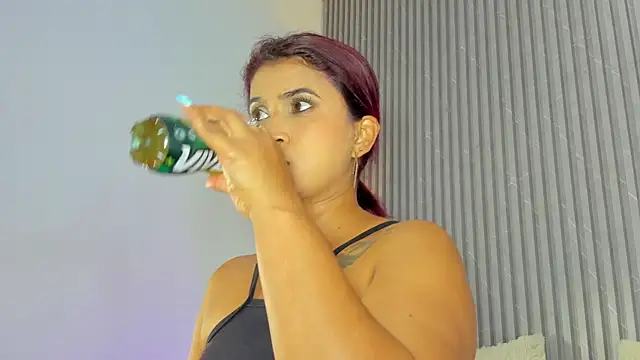 DAFNECOX online show from October 2025 03:16:01 AM