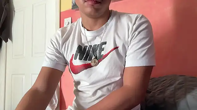 kSwisssxxx online show from October 2025 10:43:02 PM