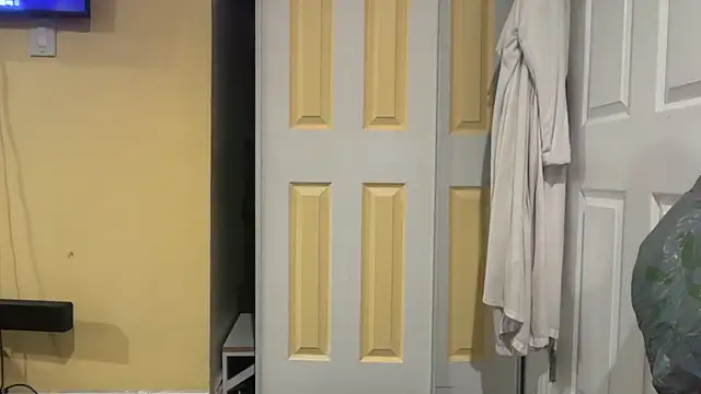 kSwisssxxx online show from November 2025 08:16:02 AM