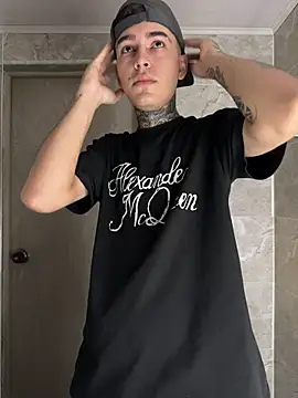 samm4044 online show from September 2025 08:34:02 PM