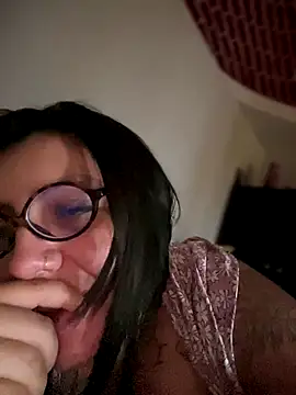 victoria amatista  online show from September 2025 11:42:02 PM