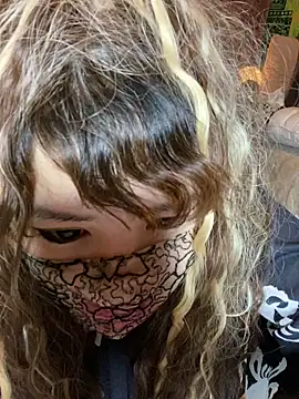 xoxLILxMELOxox online show from October 2025 05:11:01 PM