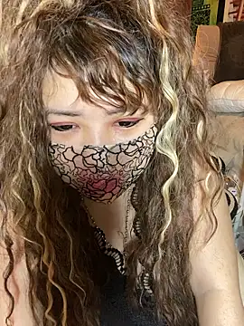 xoxLILxMELOxox online show from October 2025 04:15:02 PM