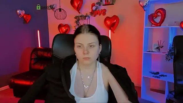 Snapshot of foxy_tease_ chatting on March 2026 03:02:02 AM foxy tease online show from March 2026 03:02:02 AM